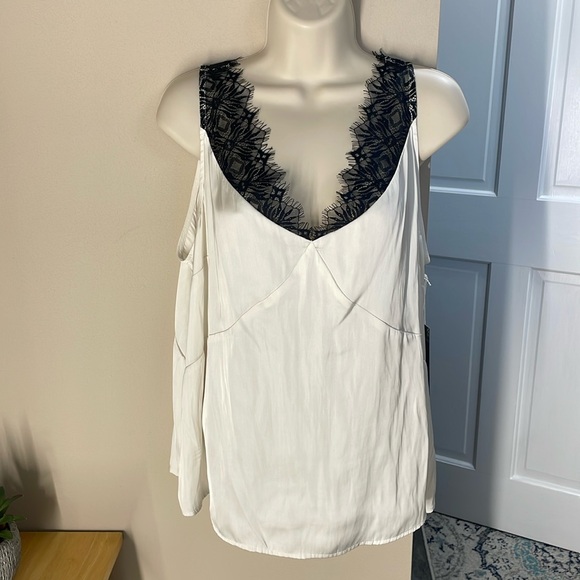 Worthington lace trim tank top - Picture 1 of 10